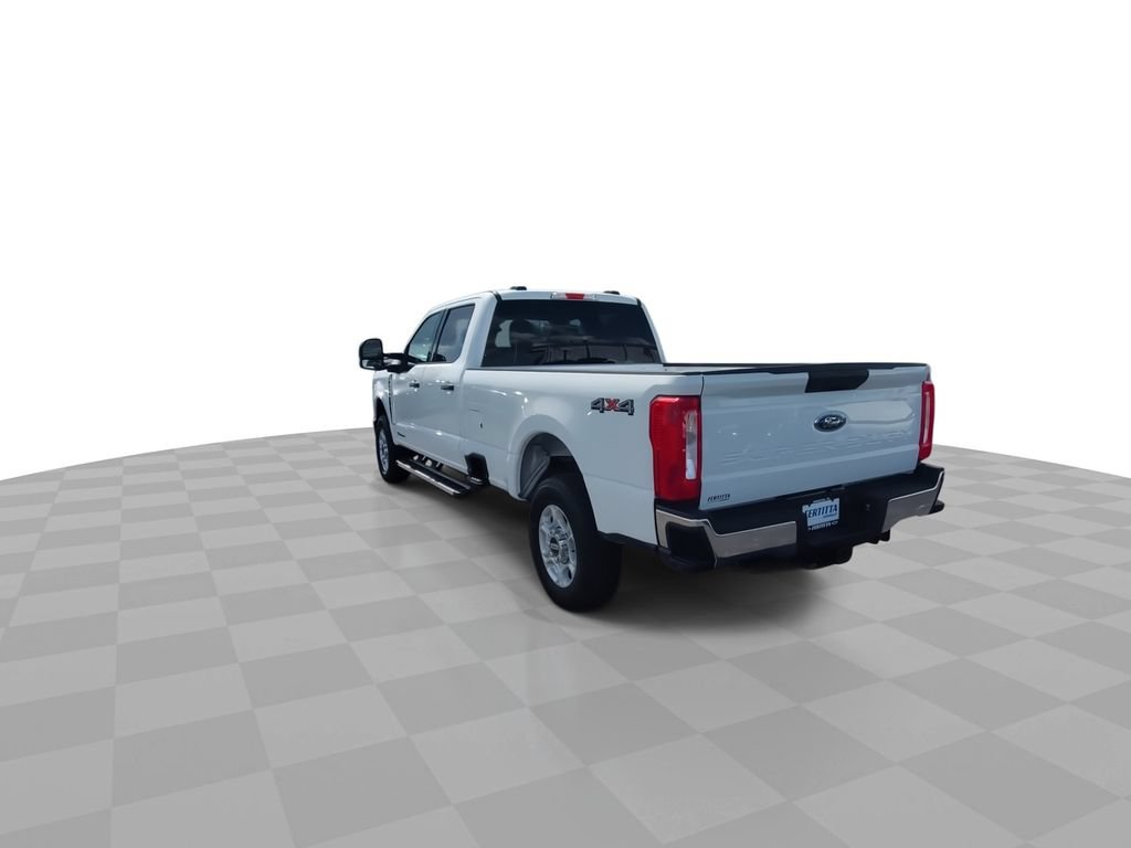 Used 2025 Ford F250 XLT AWD/4WD image 7