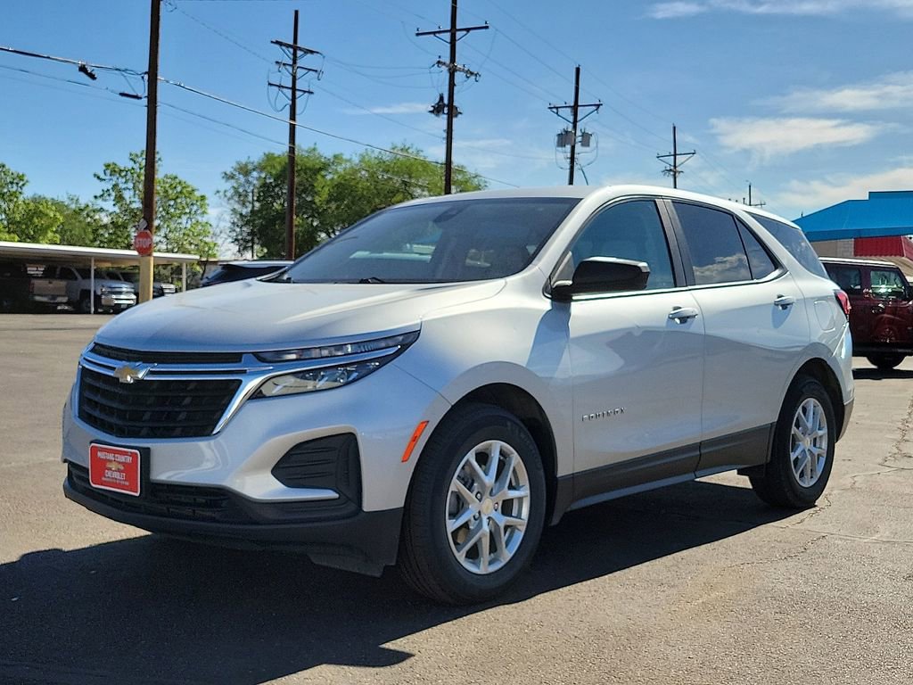 Used 2022 Chevrolet Equinox LS w/ LS Convenience Package FWD image 1