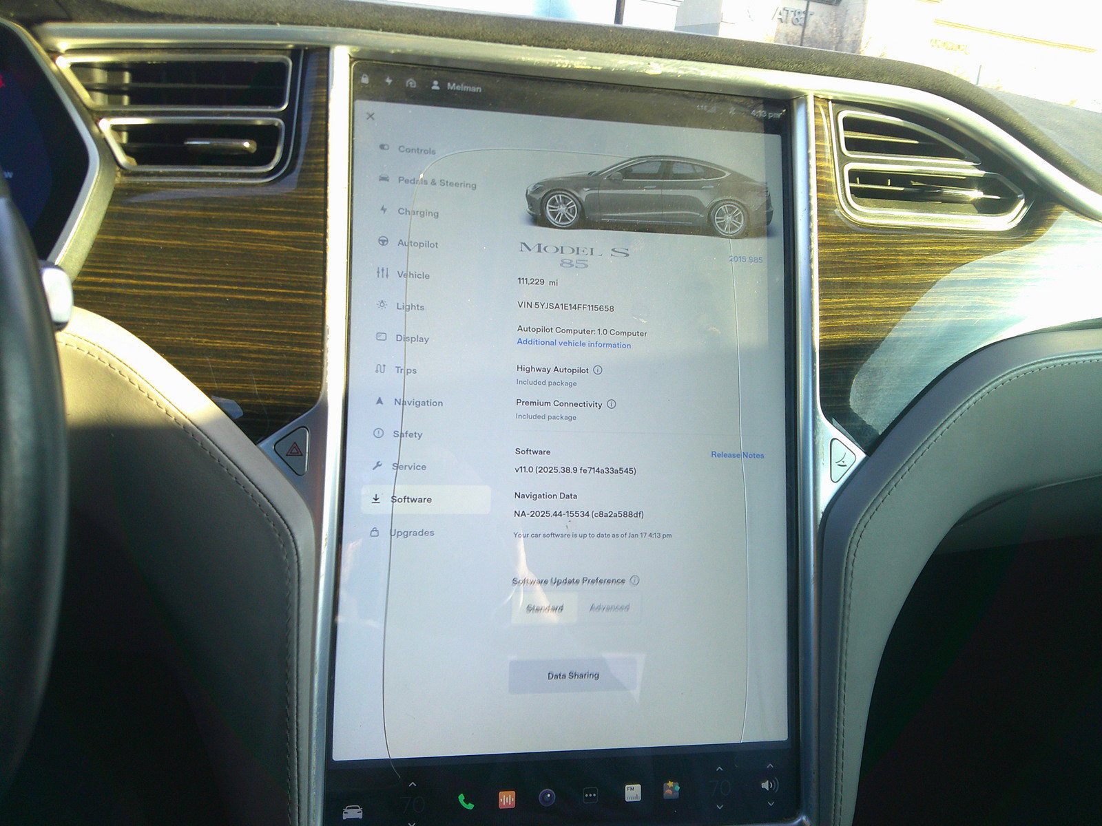 Used 2015 Tesla Model S 85 RWD image 16
