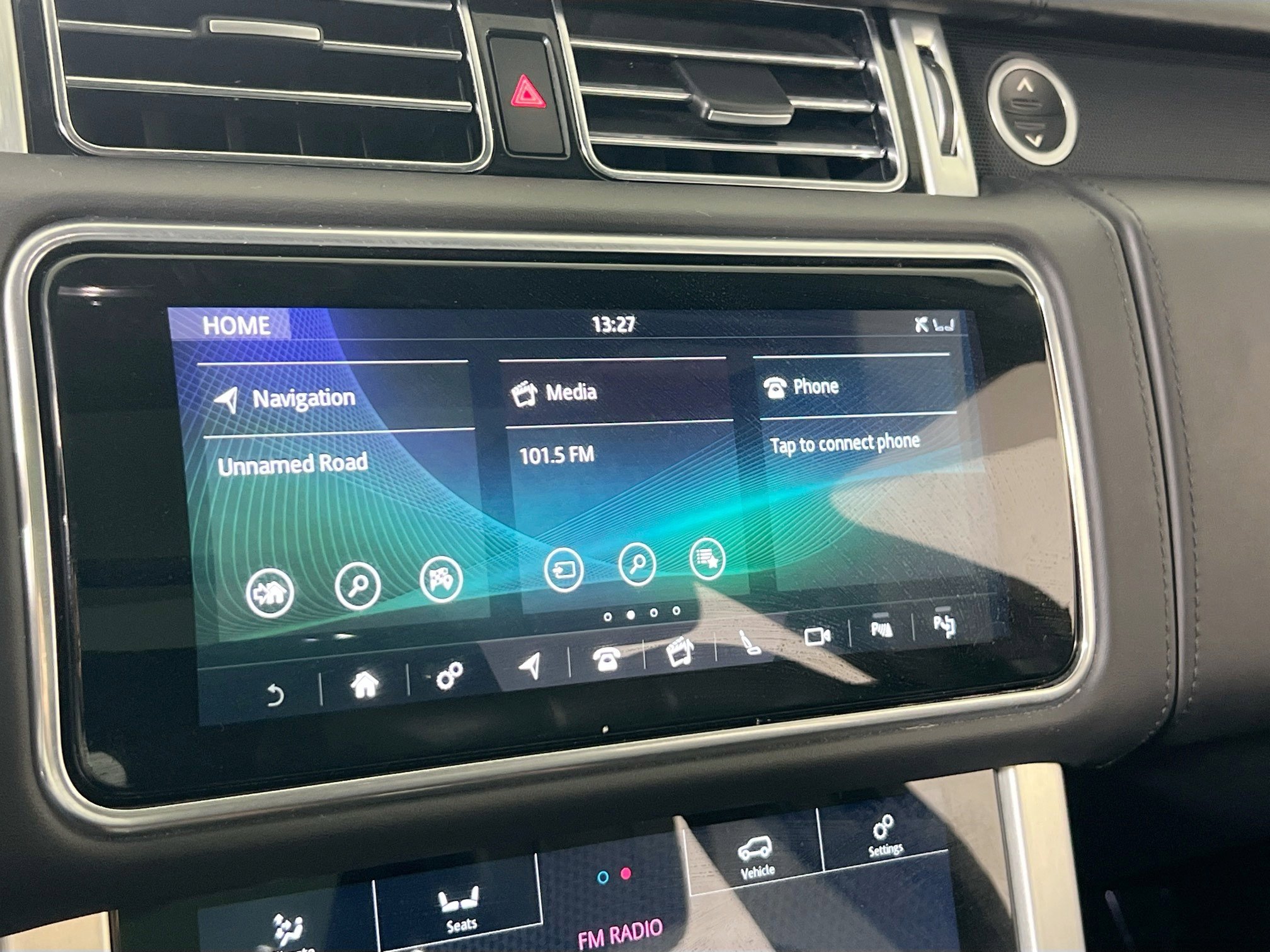 Used 2020 Land Rover Range Rover Autobiography image 14