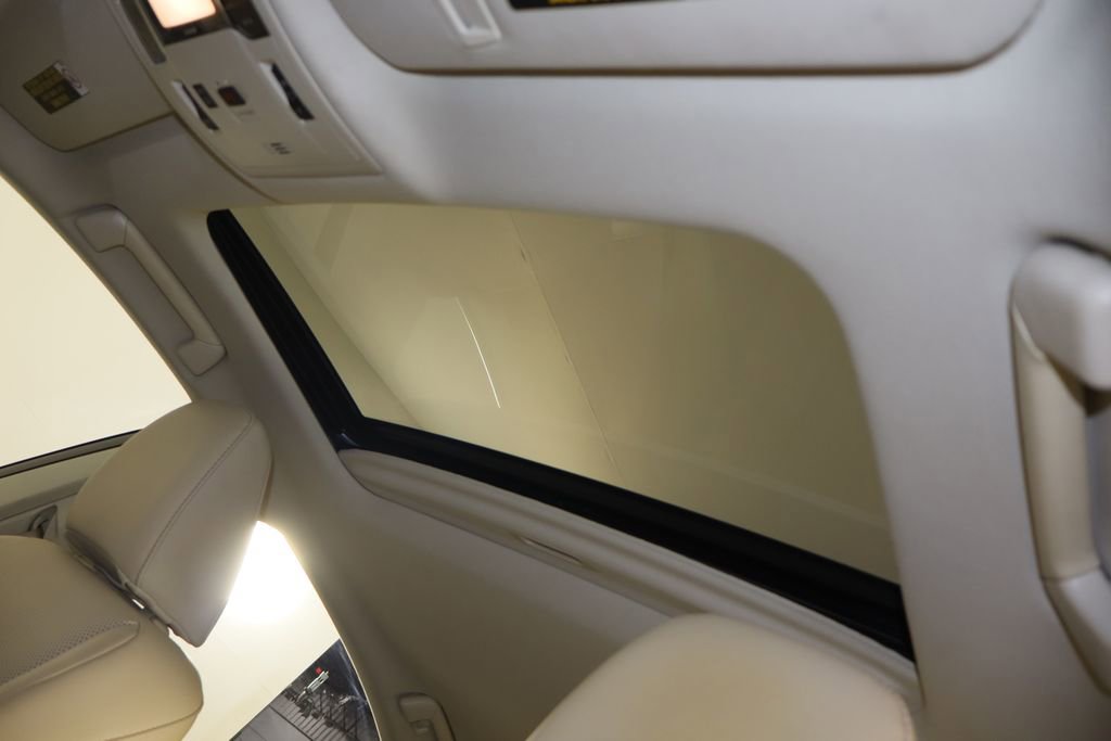 Used 2018 Lexus ES 350 w/ Navigation System Package image 24