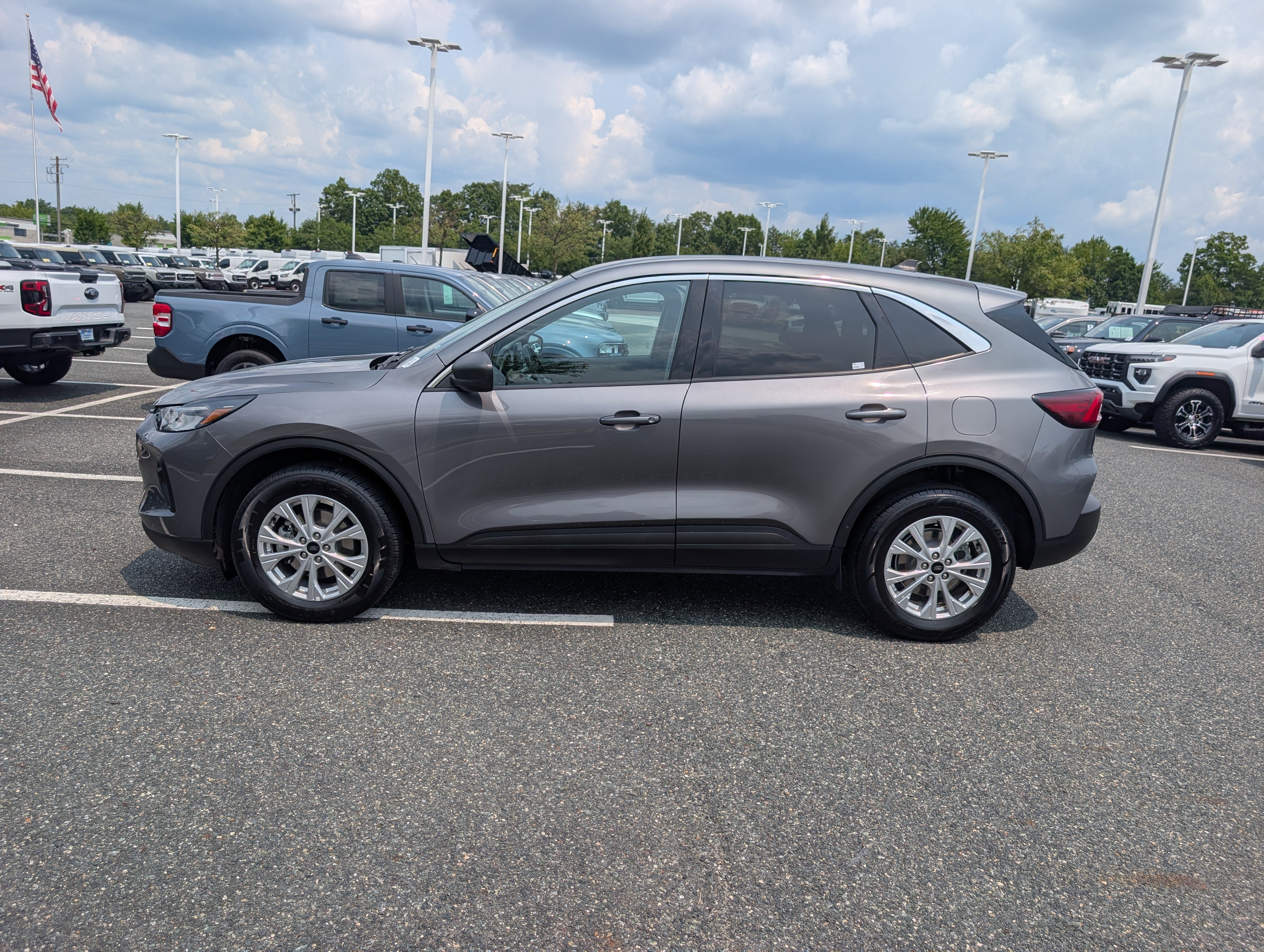 Certified 2024 Ford Escape Active AWD/4WD image 6