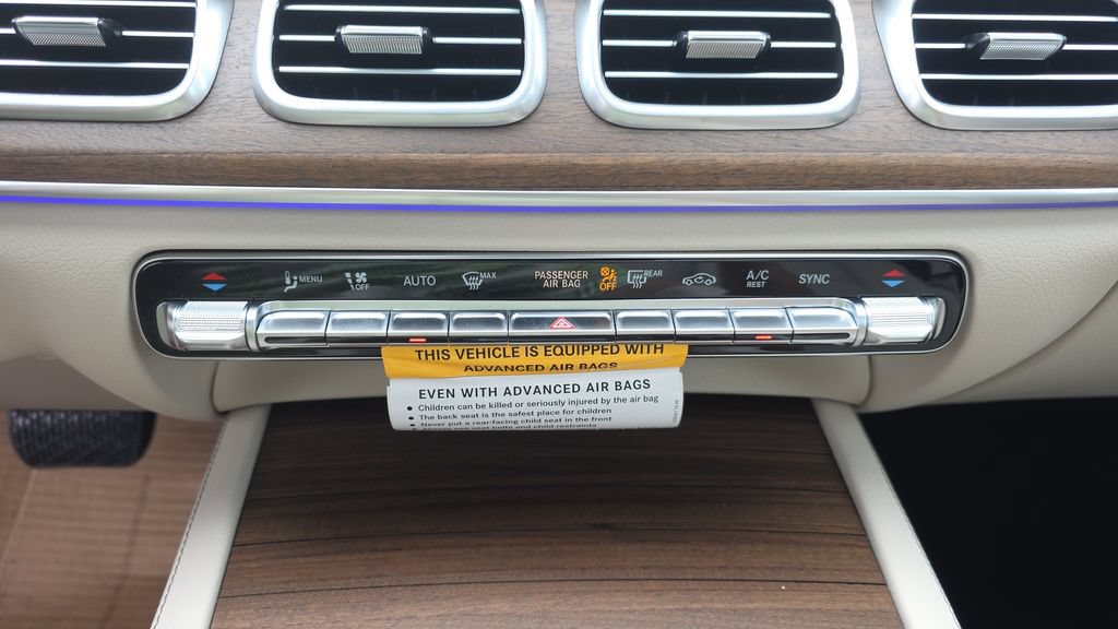 New 2026 Mercedes-Benz GLE 450 4MATIC Coupe image 19