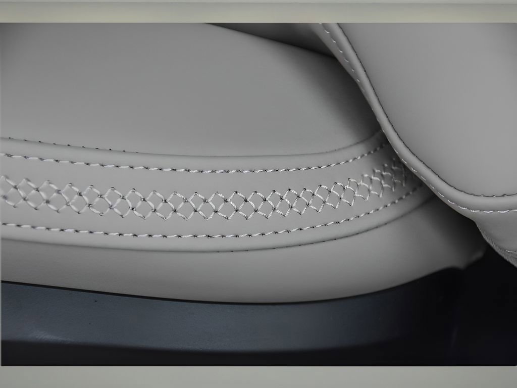 Used 2025 Volvo EX90 Ultra image 34