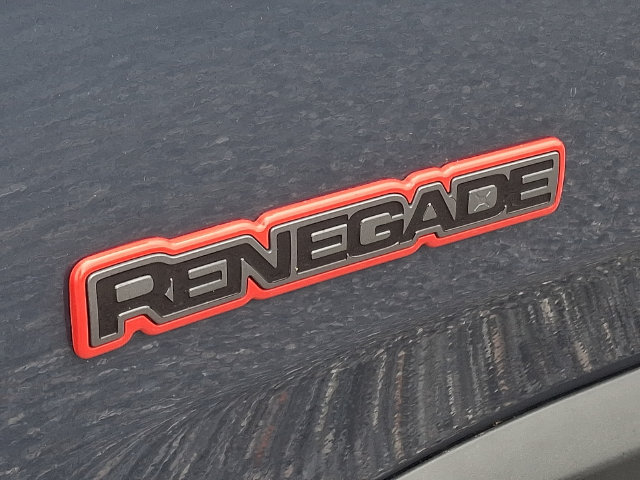Used 2023 Jeep Renegade Trailhawk AWD/4WD image 30