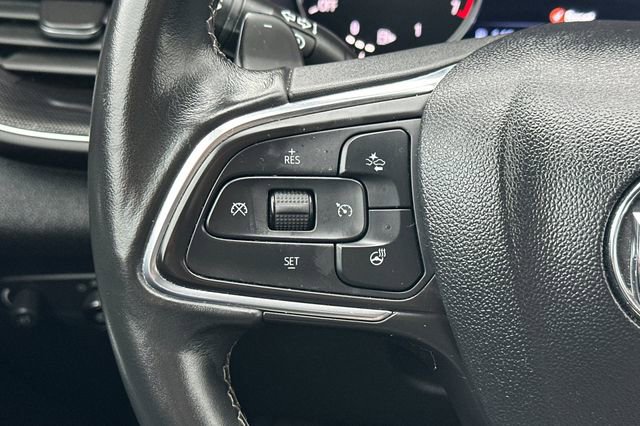 Used 2023 Buick Envision Essence image 27
