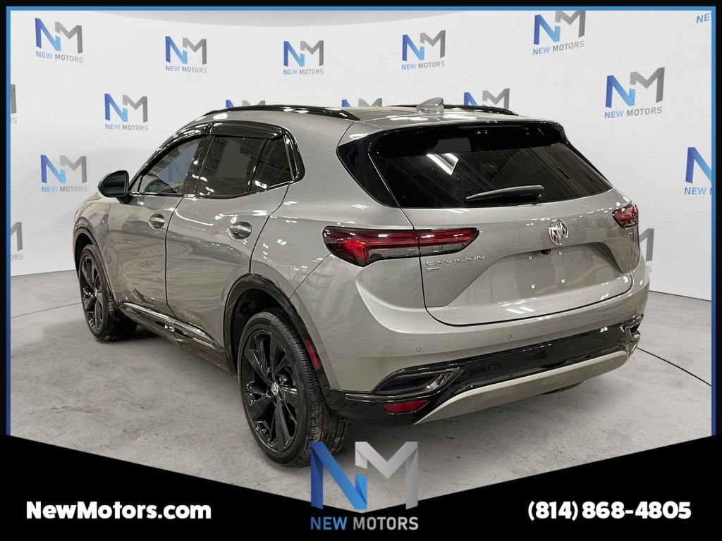 Used 2023 Buick Envision Essence w/ Sport Touring Package image 3