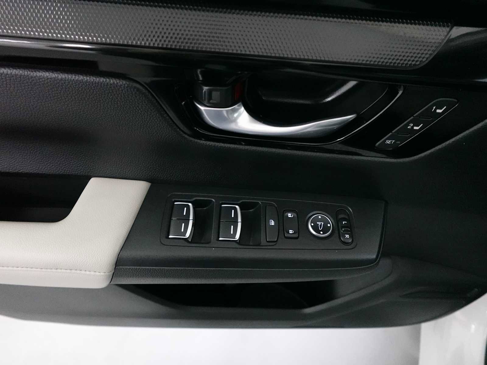 Used 2023 Honda CR-V EX-L image 11