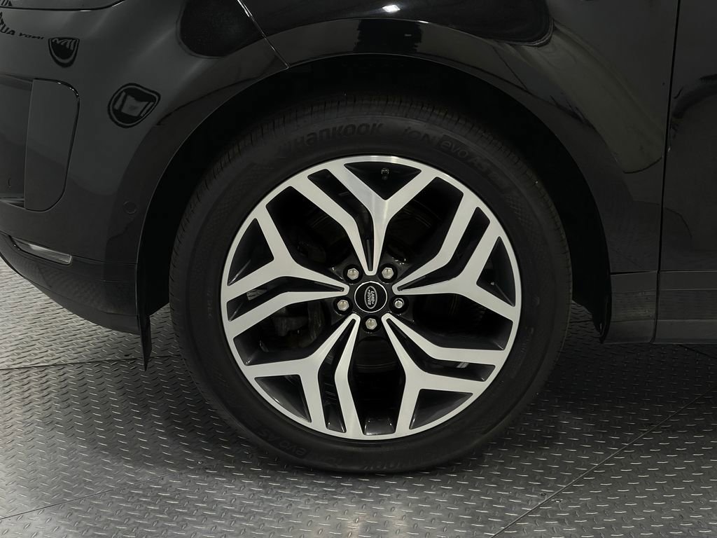 Used 2020 Land Rover Range Rover Evoque SE image 36