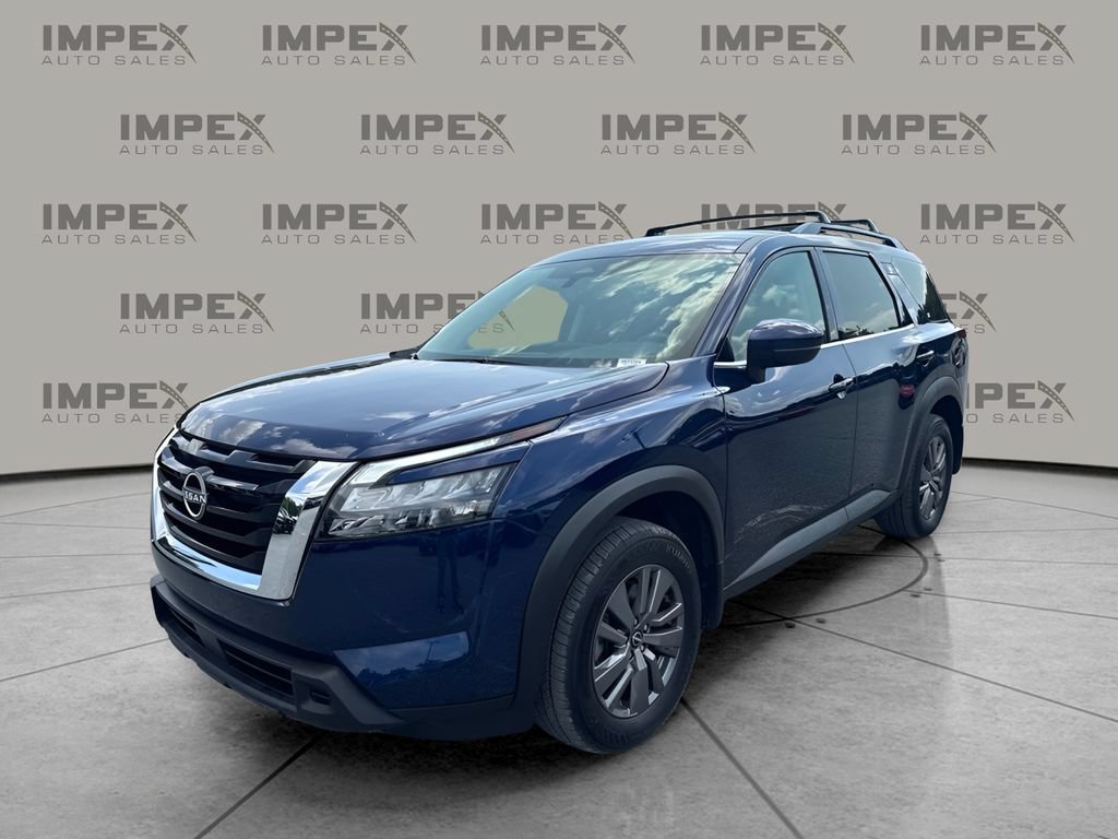 Used 2025 Nissan Pathfinder SV