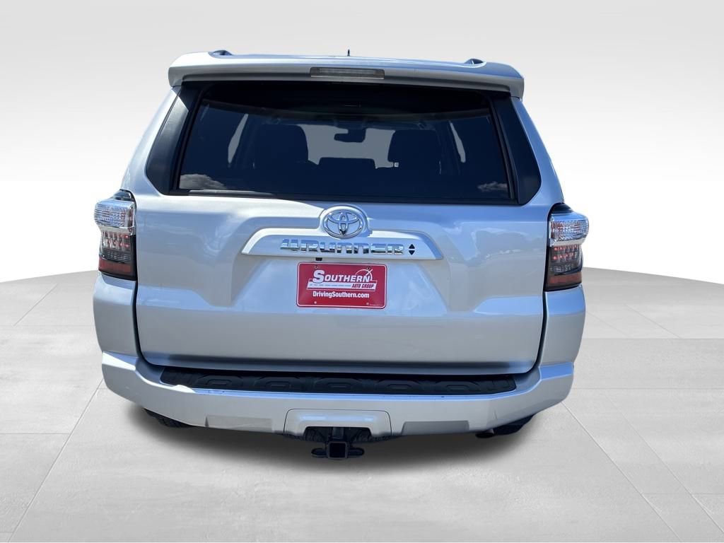 Used 2024 Toyota 4Runner SR5 image 4