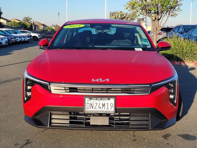 Used 2025 Kia K4 LXS image 2
