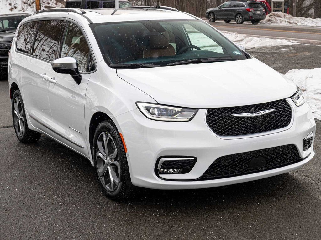 New 2026 Chrysler Pacifica Pinnacle AWD/4WD image 3