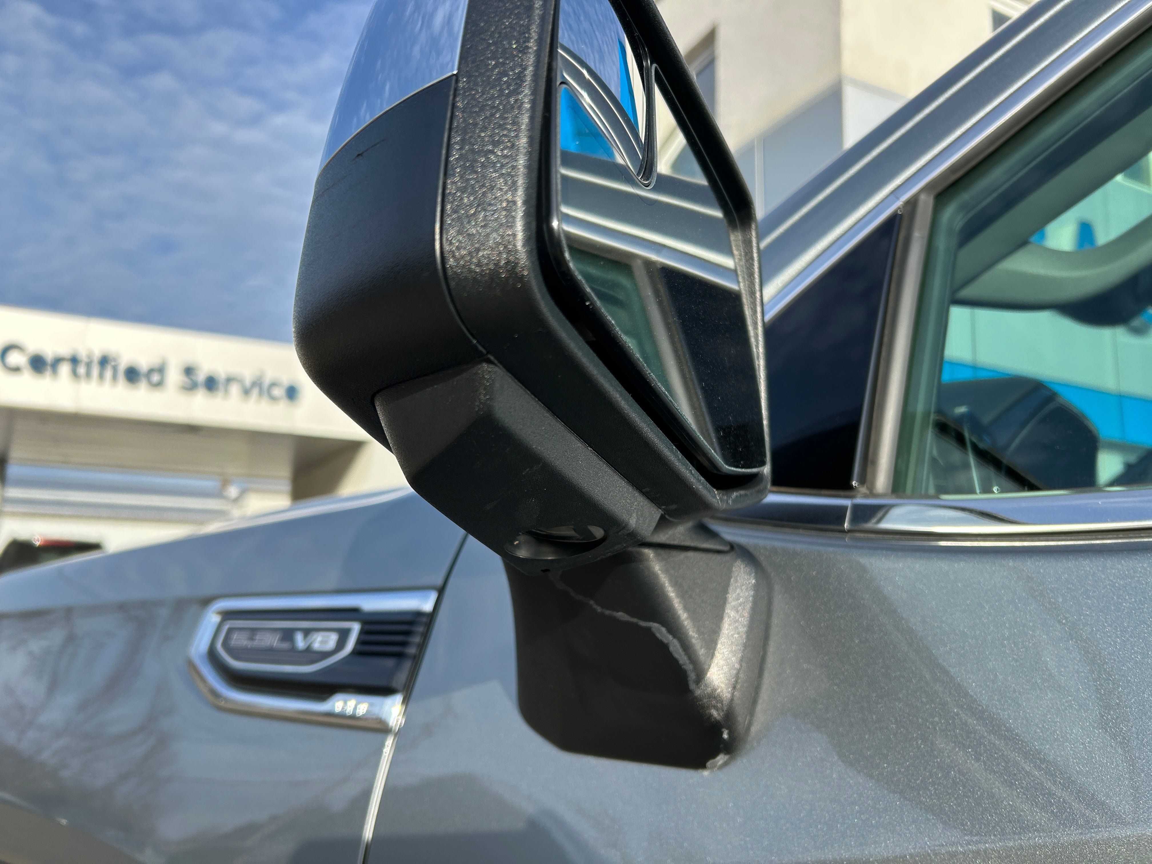 Used 2026 GMC Sierra 1500 SLT AWD/4WD image 14