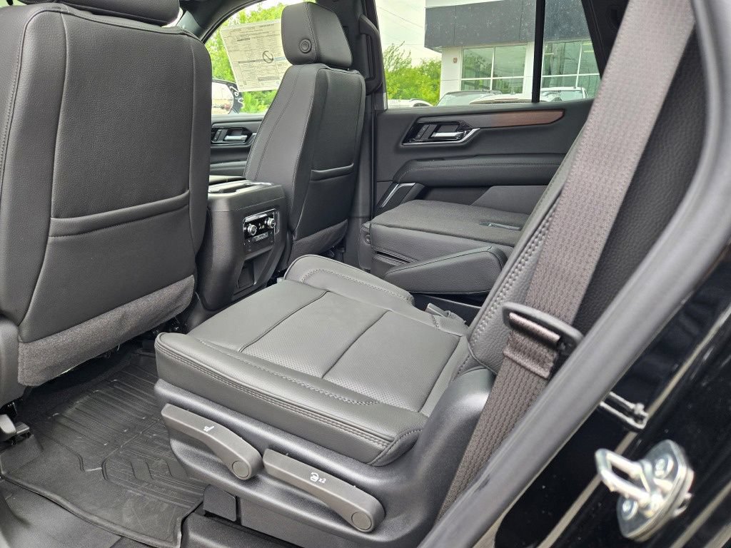 New 2026 GMC Yukon Denali w/ Sun & Power Step Package AWD/4WD image 33