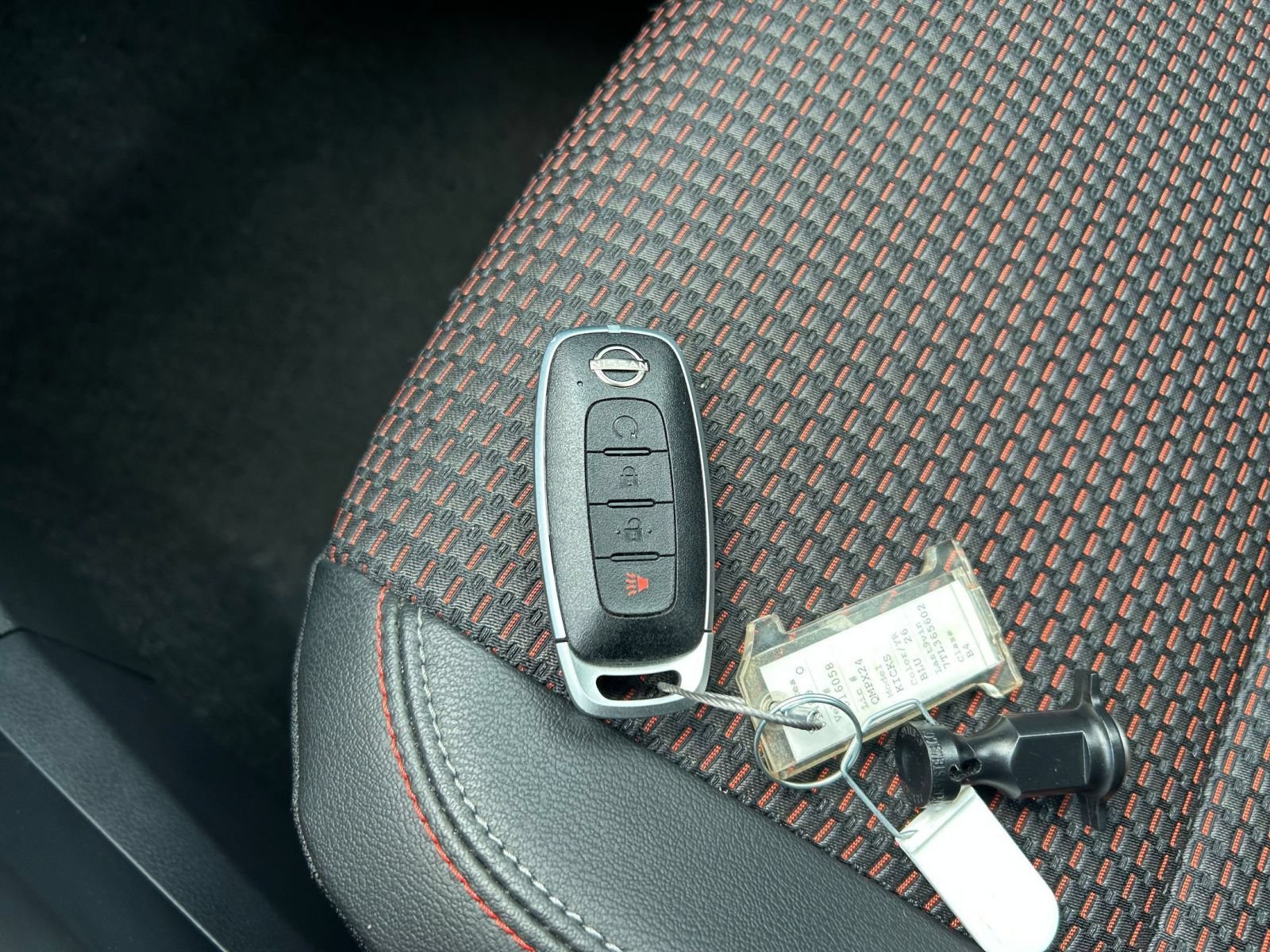 Used 2026 Nissan Kicks SR FWD image 18