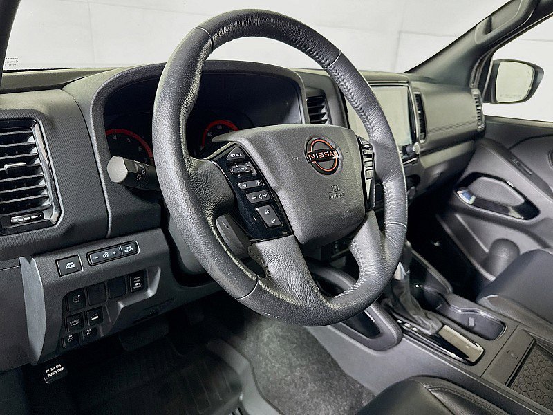 Used 2022 Nissan Frontier PRO-4X w/ Pro-4X Premium Package image 9