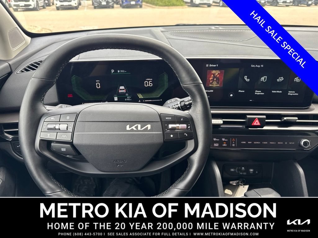 Used 2026 Kia Sportage EX FWD image 16