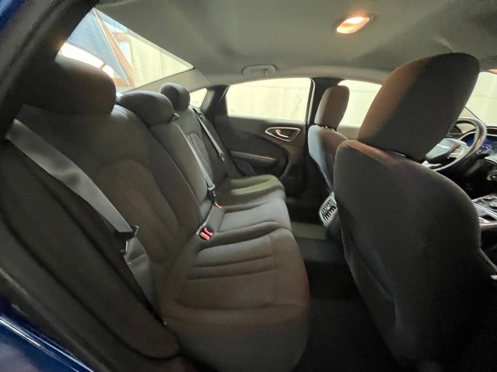Used 2015 Chrysler 200 Limited w/ Convenience Group FWD image 26