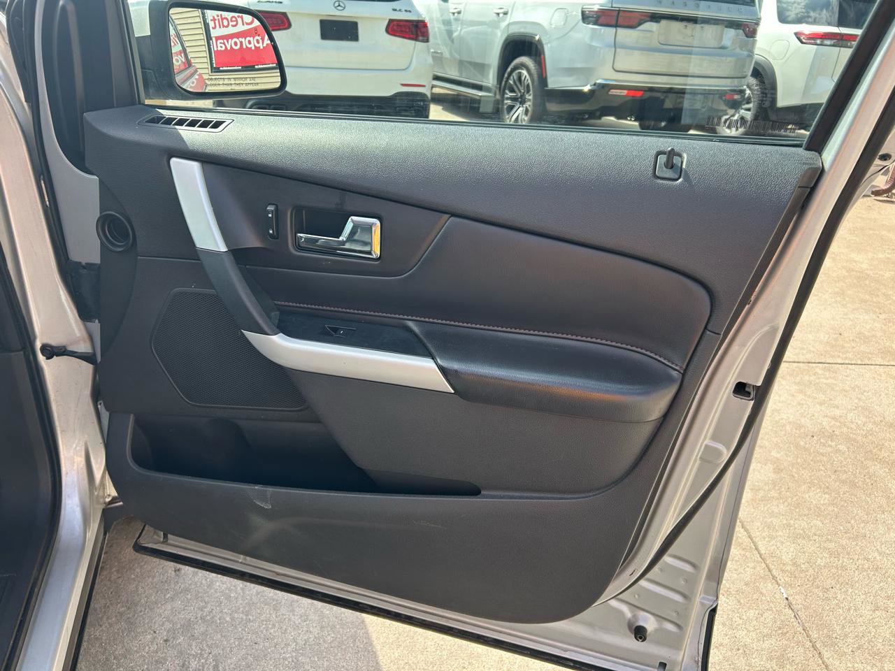 Used 2013 Ford Edge SEL FWD image 16