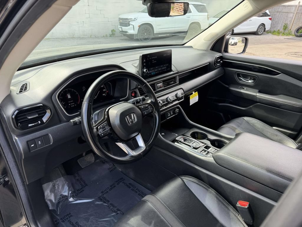 Used 2025 Honda Pilot EX-L image 25