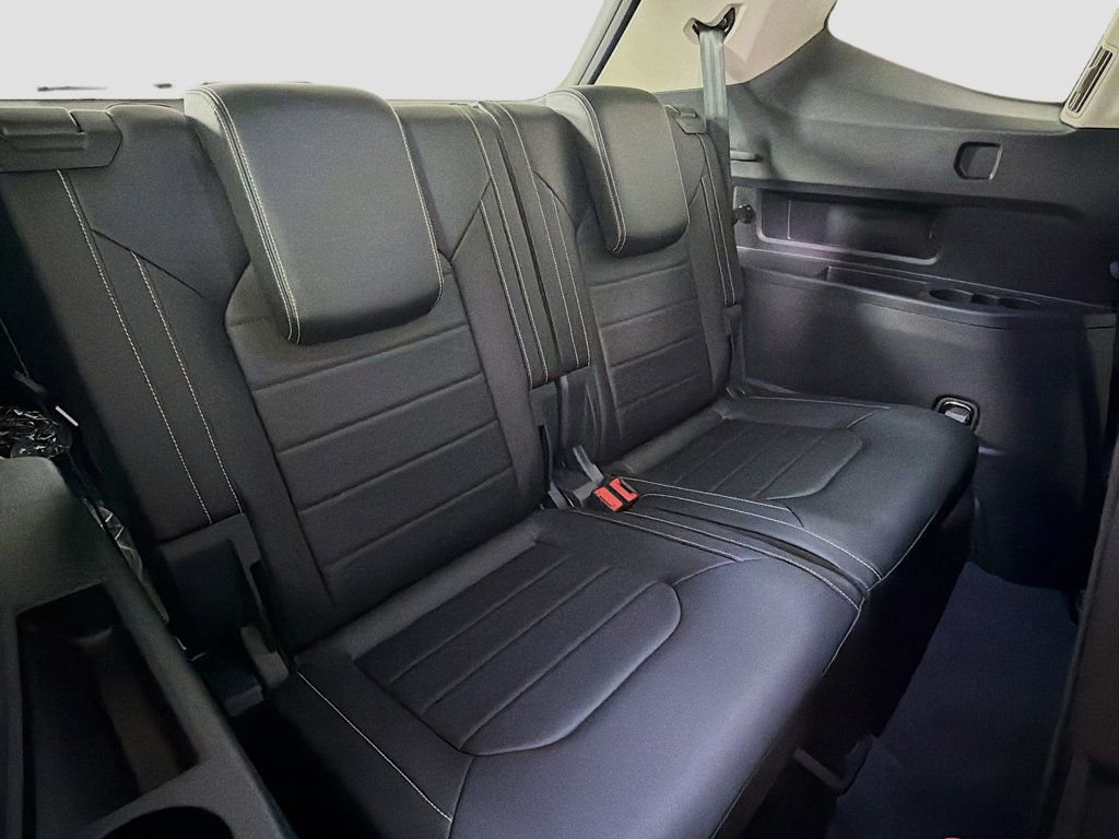 Used 2025 Volkswagen Atlas SEL image 29