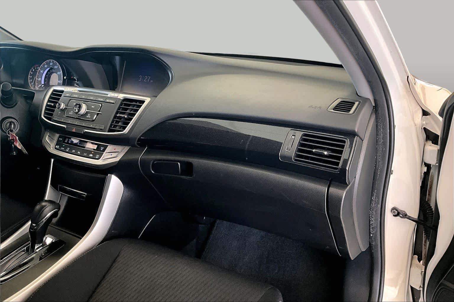 Used 2015 Honda Accord Sport image 17