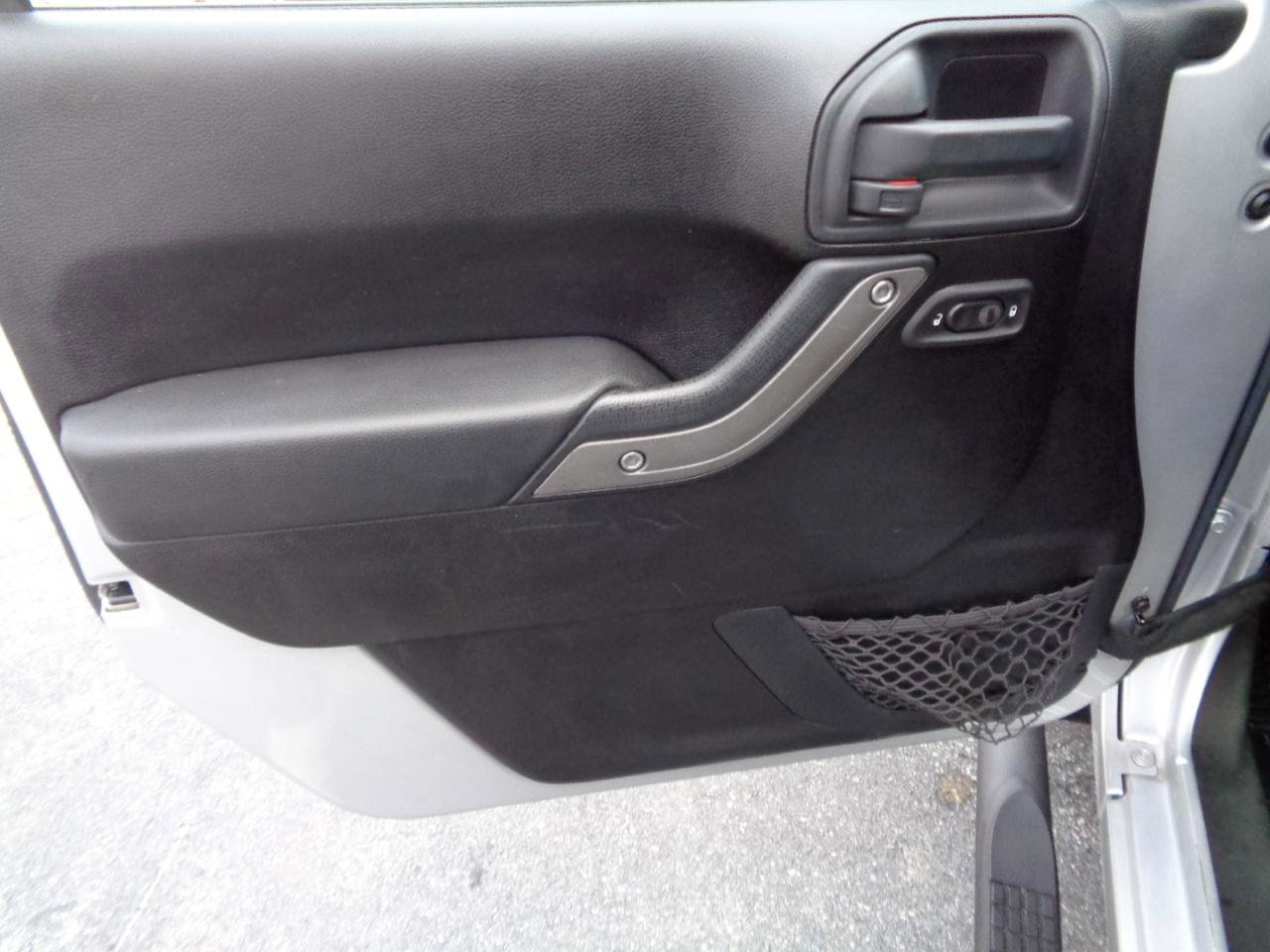 Used 2011 Jeep Wrangler Sport AWD/4WD image 22
