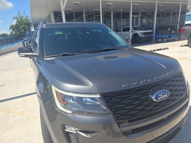 Used 2018 Ford Explorer Sport w/ Equipment Group 401A AWD/4WD image 4