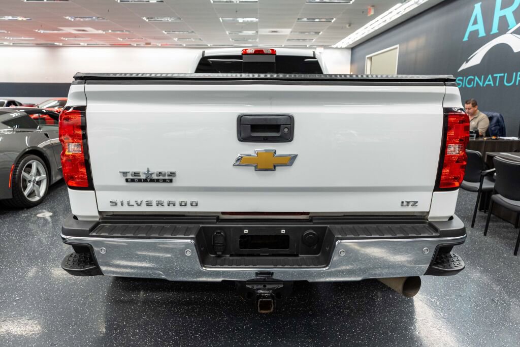 Used 2016 Chevrolet Silverado 3500 LTZ w/ Duramax Plus Package image 6