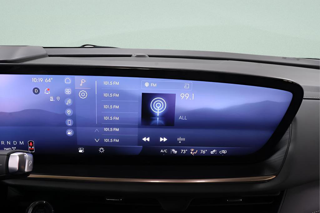 Used 2024 Buick Envision Avenir image 12