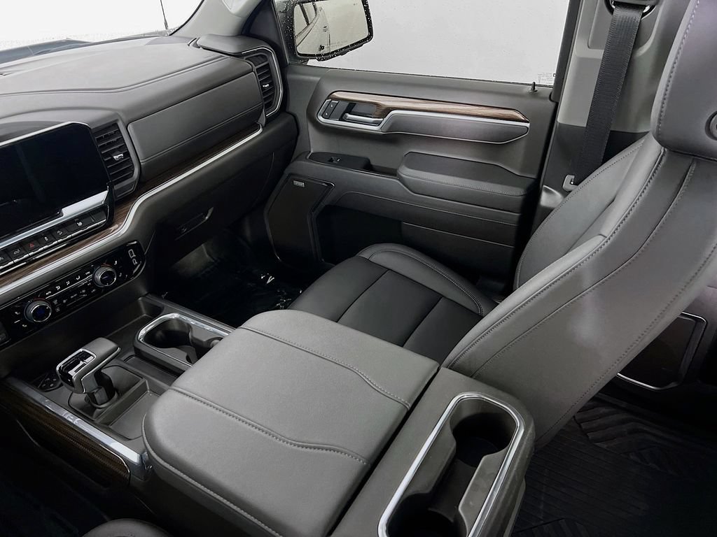 Certified 2025 Chevrolet Silverado 1500 RST w/ Convenience Package II AWD/4WD image 24