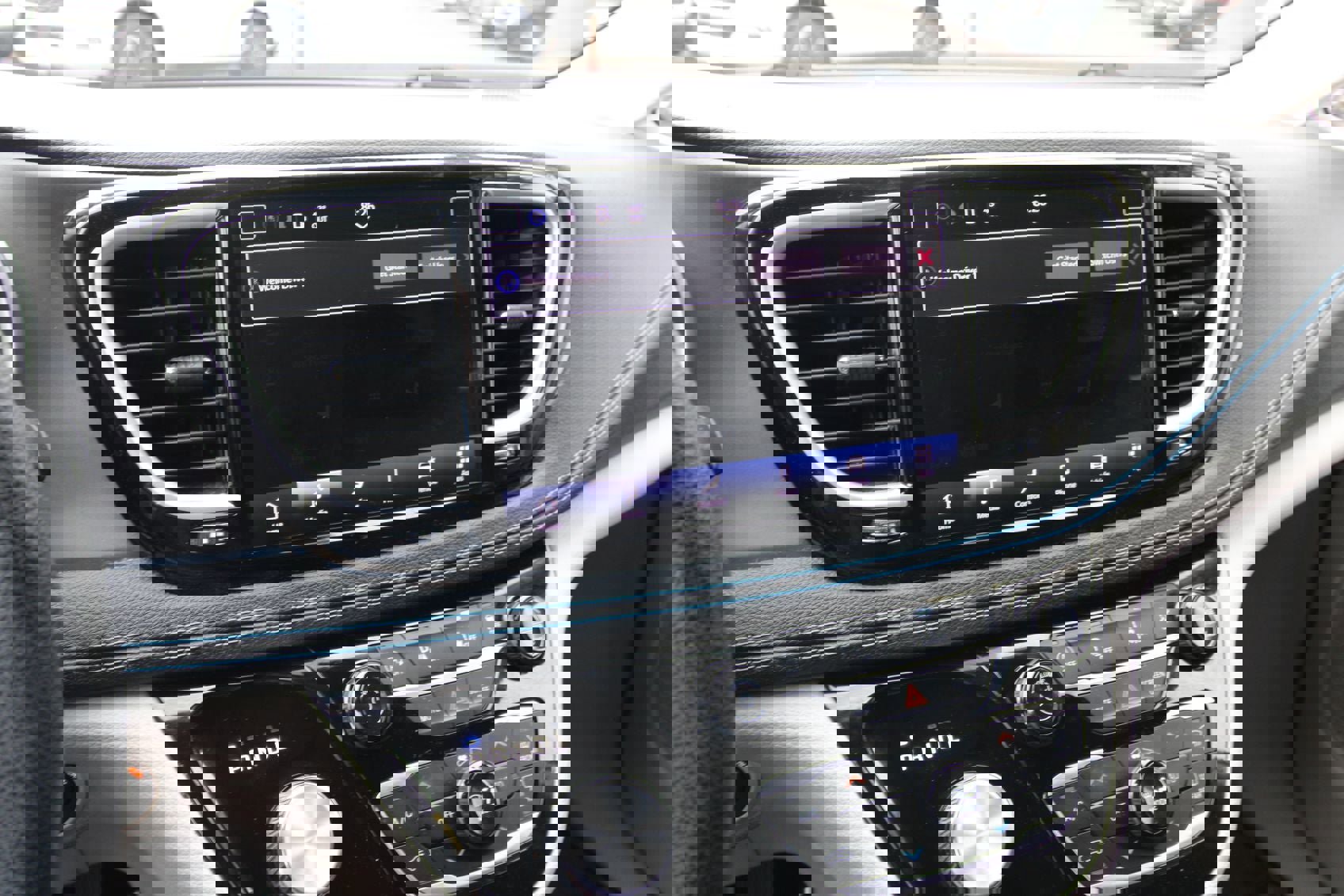 Used 2021 Chrysler Pacifica Touring image 15