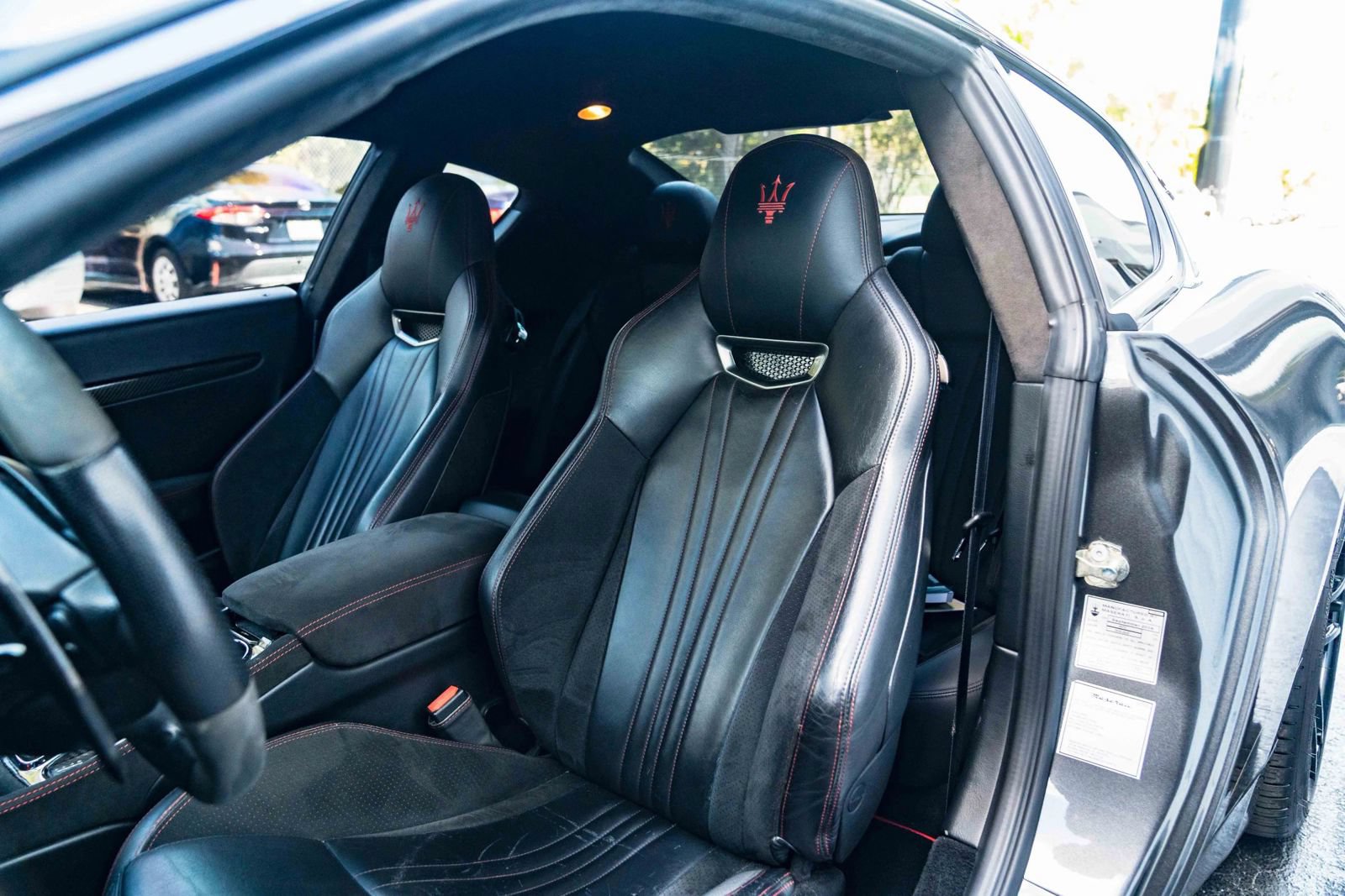 Used 2017 Maserati GranTurismo Sport RWD image 18