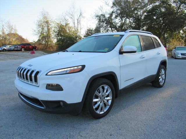 Used 2017 Jeep Cherokee Limited image 2