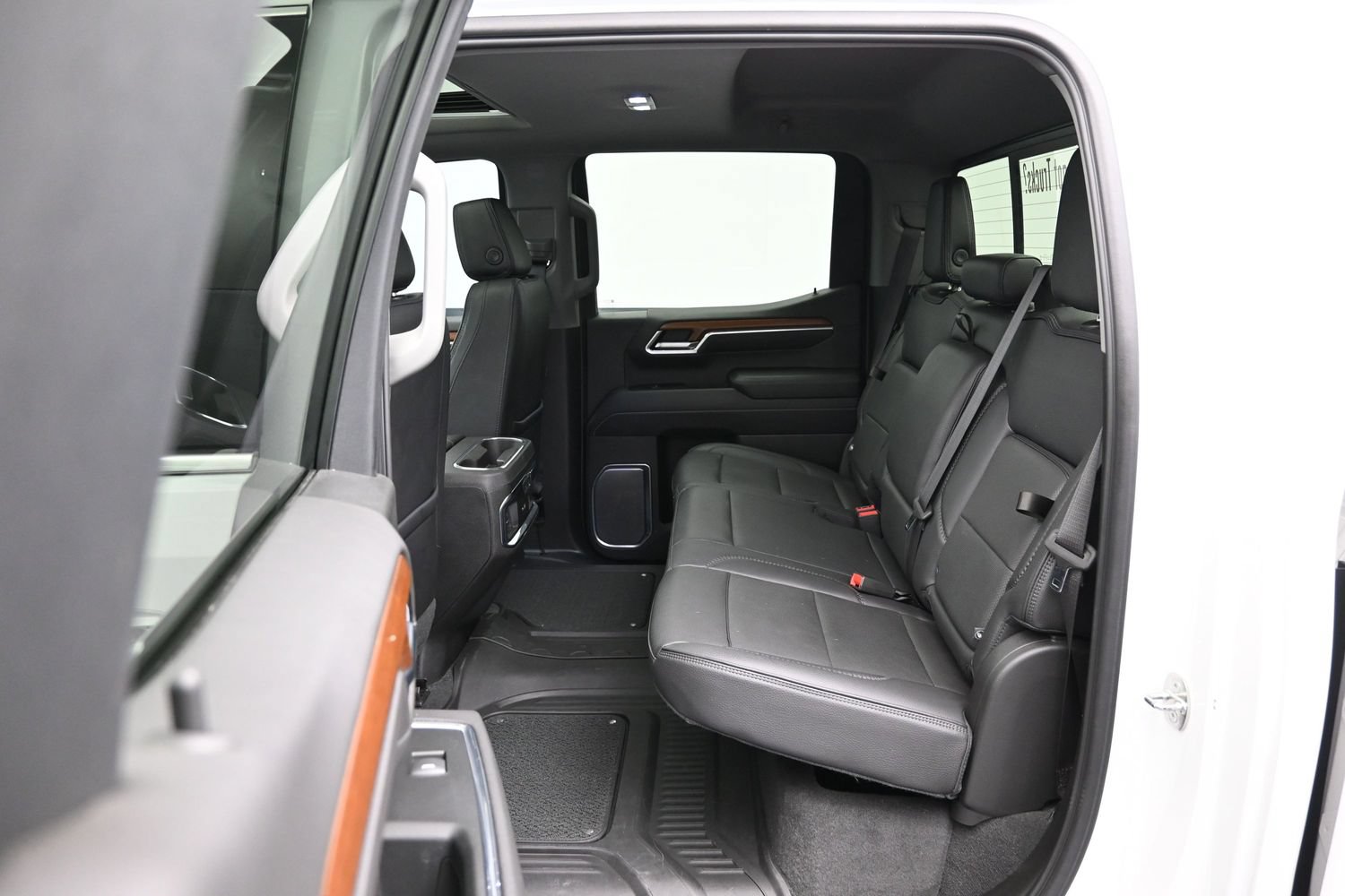 Used 2023 GMC Sierra 1500 Denali w/ Denali Reserve Package AWD/4WD image 11
