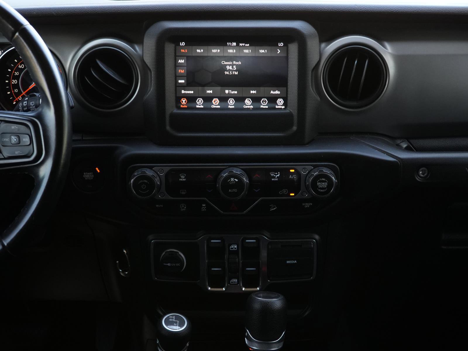 Used 2021 Jeep Wrangler Unlimited Sport AWD/4WD image 22