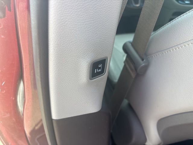 Used 2021 Chrysler Pacifica Touring-L FWD image 29