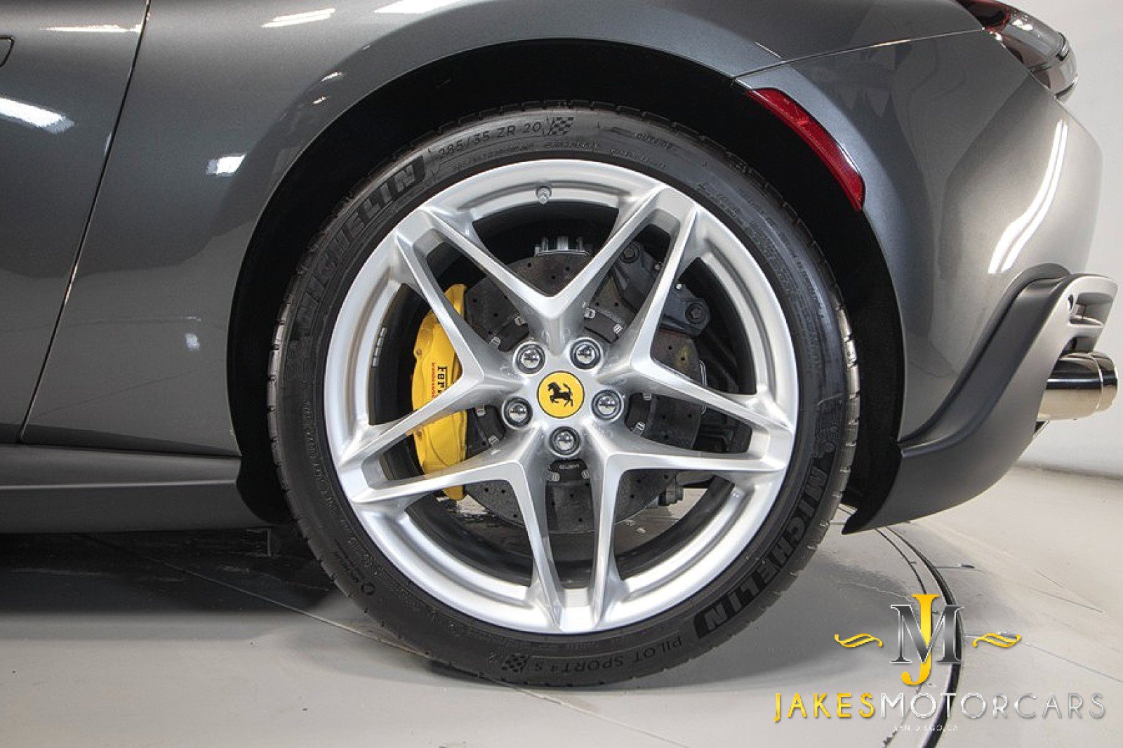 Used 2021 Ferrari Roma RWD image 60