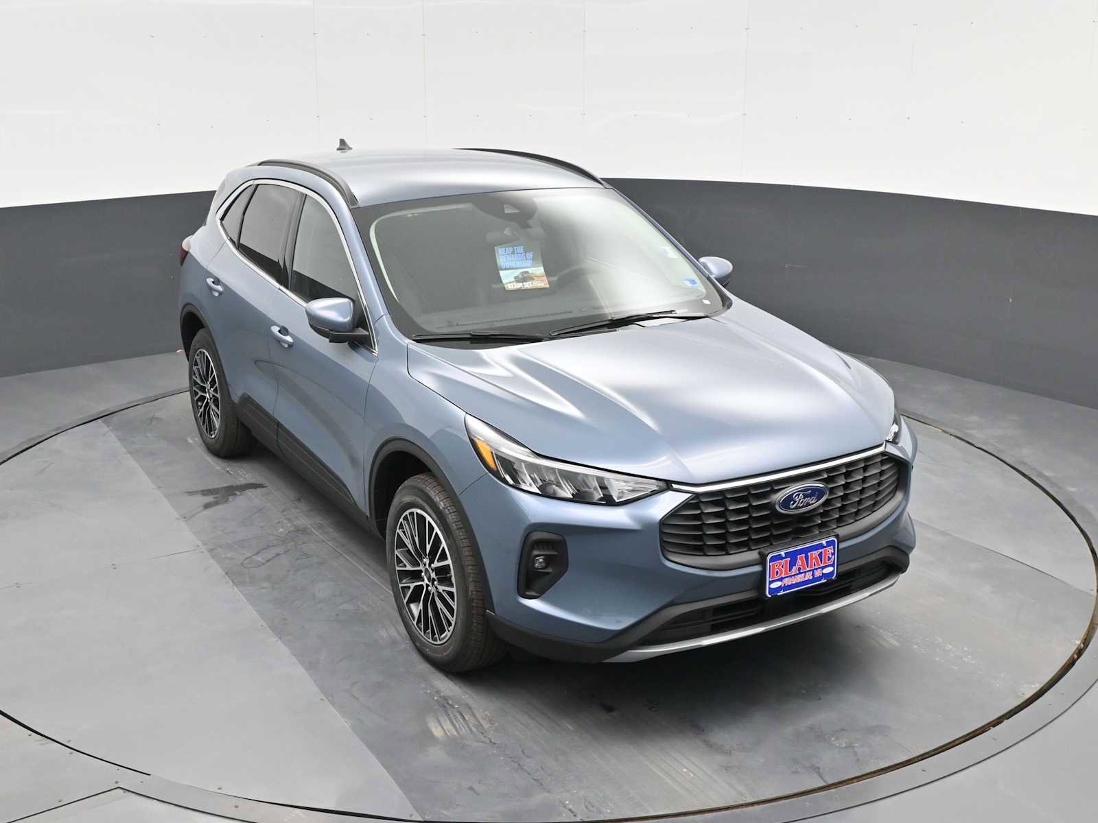 New 2026 Ford Escape SE image 9