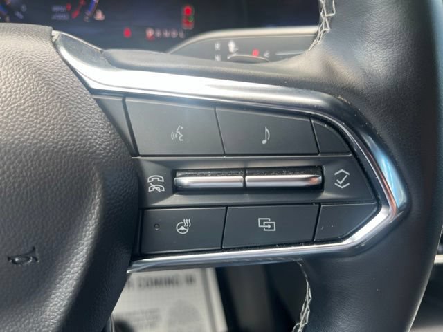 Used 2024 Chevrolet Traverse LT AWD/4WD image 32