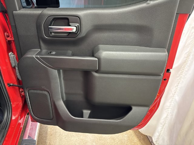 Used 2019 Chevrolet Silverado 1500 Custom w/ Custom Convenience Package AWD/4WD image 23