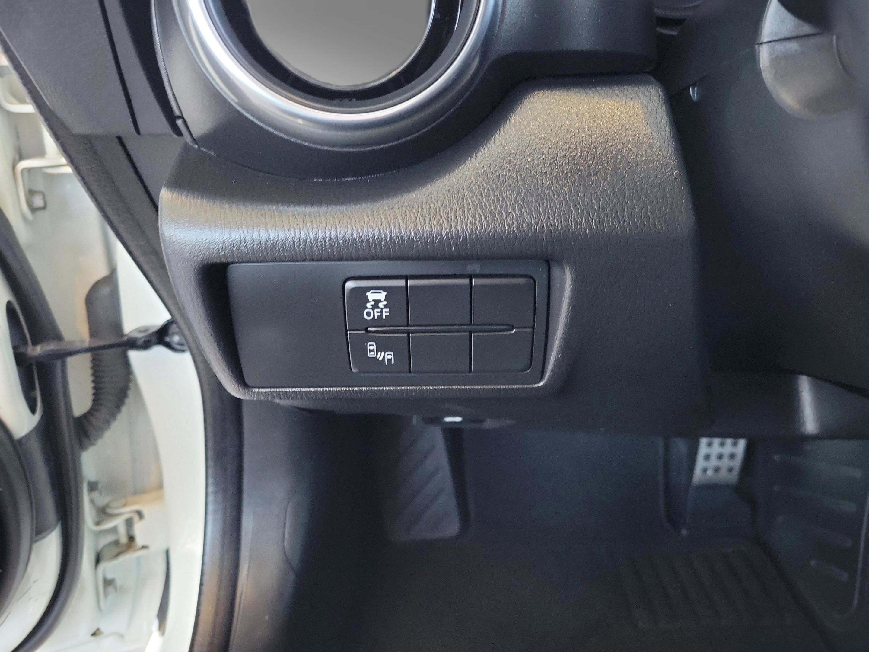 Used 2017 FIAT 124 Spider Abarth image 20