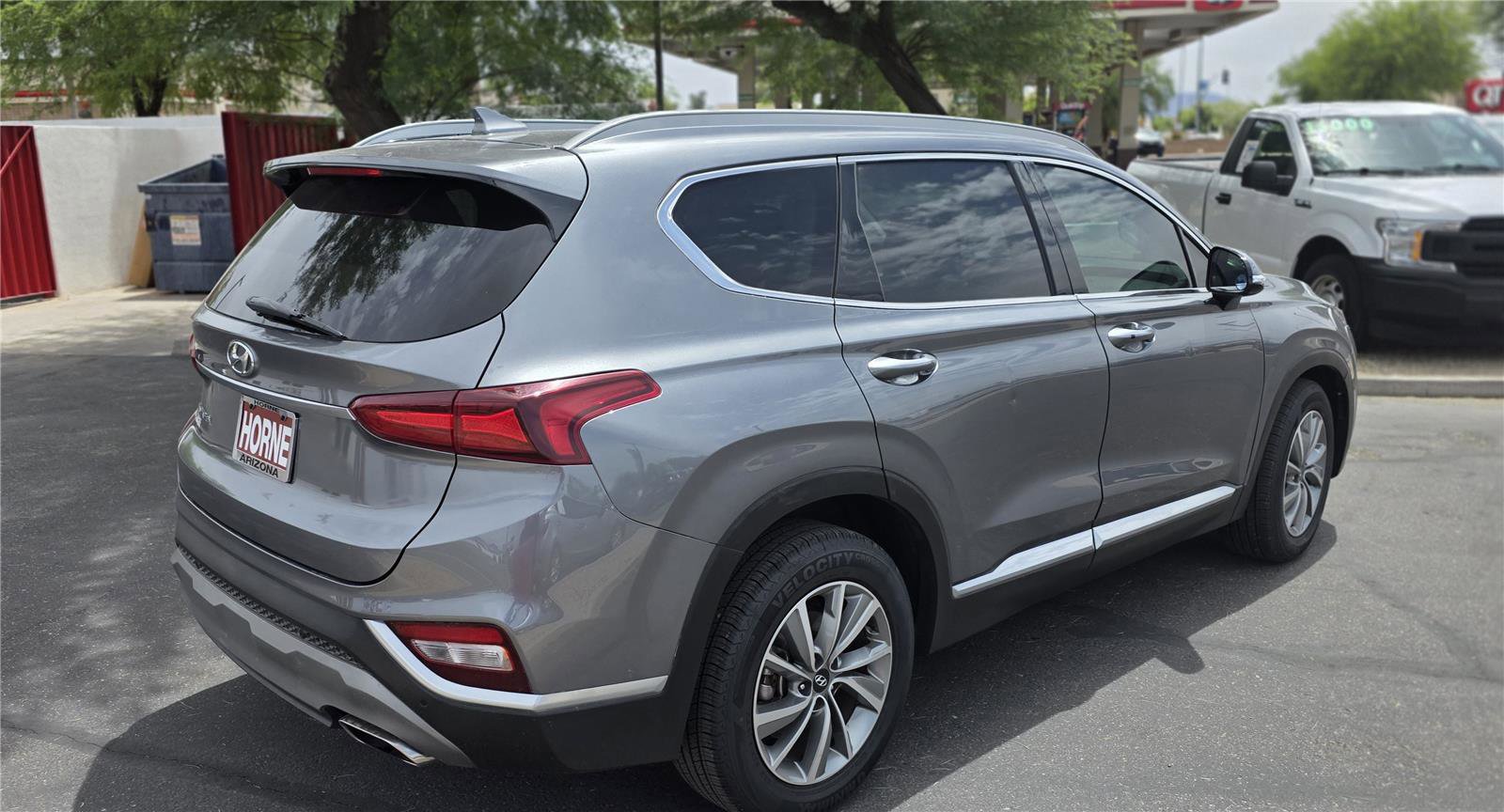 Used 2019 Hyundai Santa Fe Limited FWD image 5