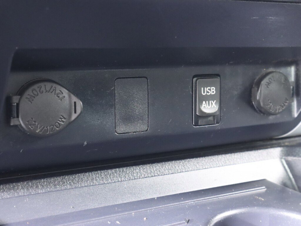 Used 2018 Toyota Tundra SR5 w/ TRD Off Road Package image 26