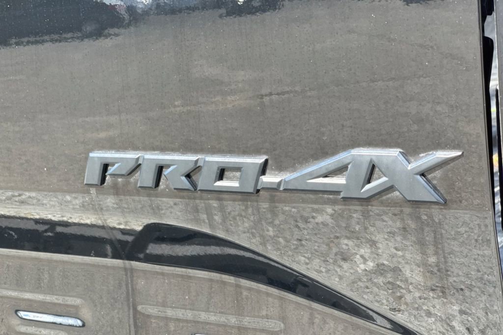 Used 2024 Nissan Frontier PRO-4X w/ Off-Road Protection Package image 26