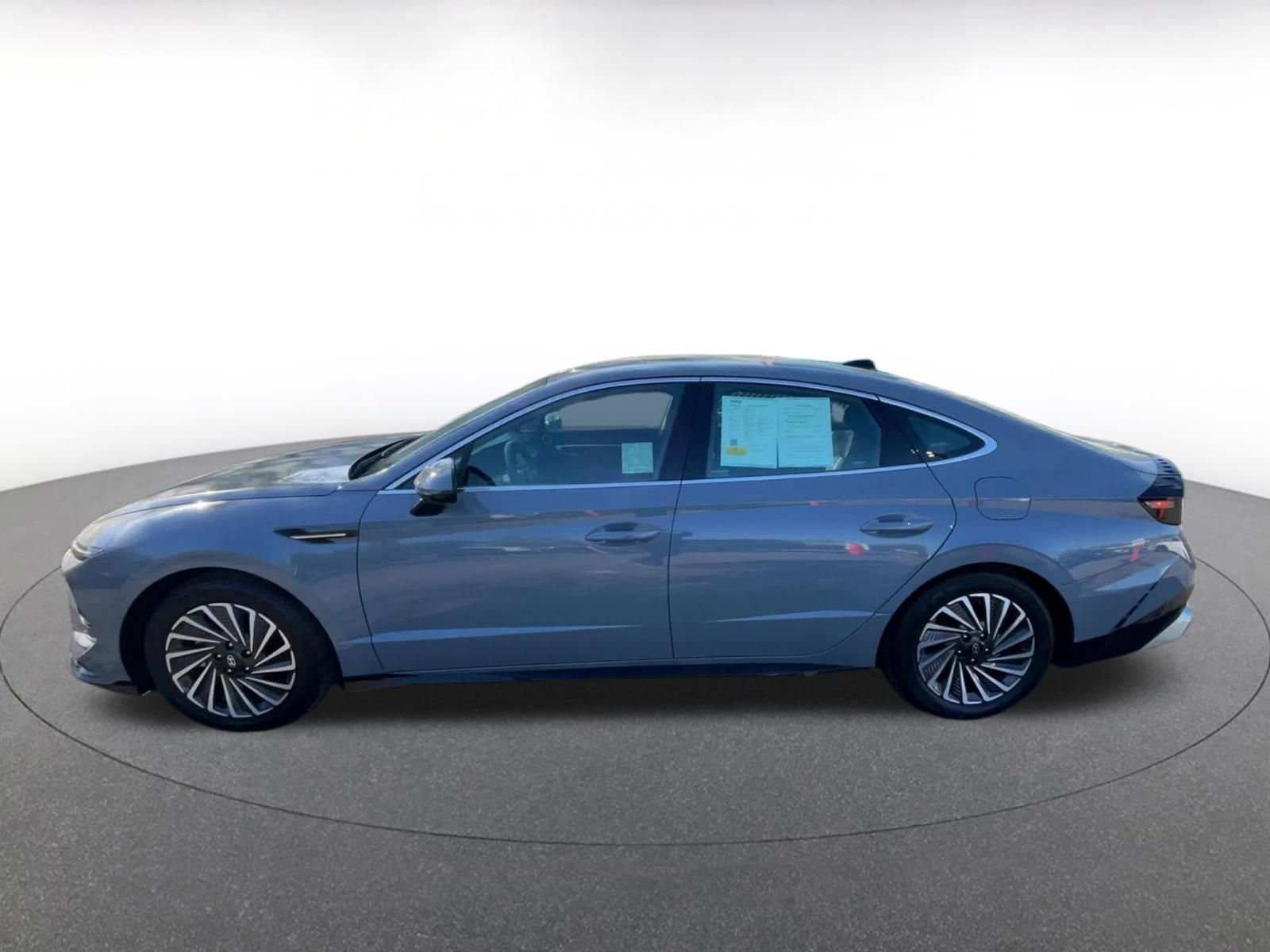 Used 2025 Hyundai Sonata SEL image 9