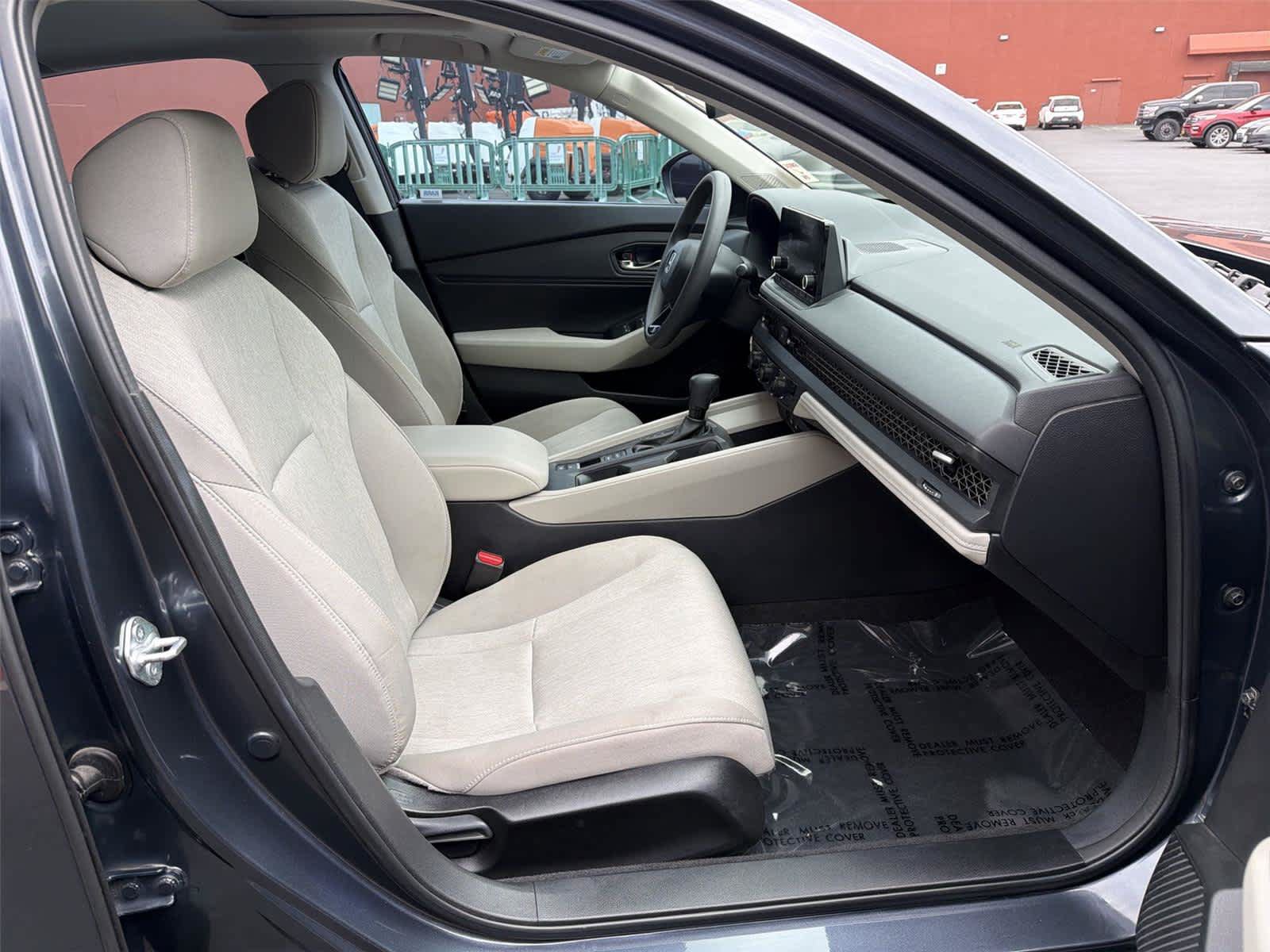 Used 2023 Honda Accord EX image 15