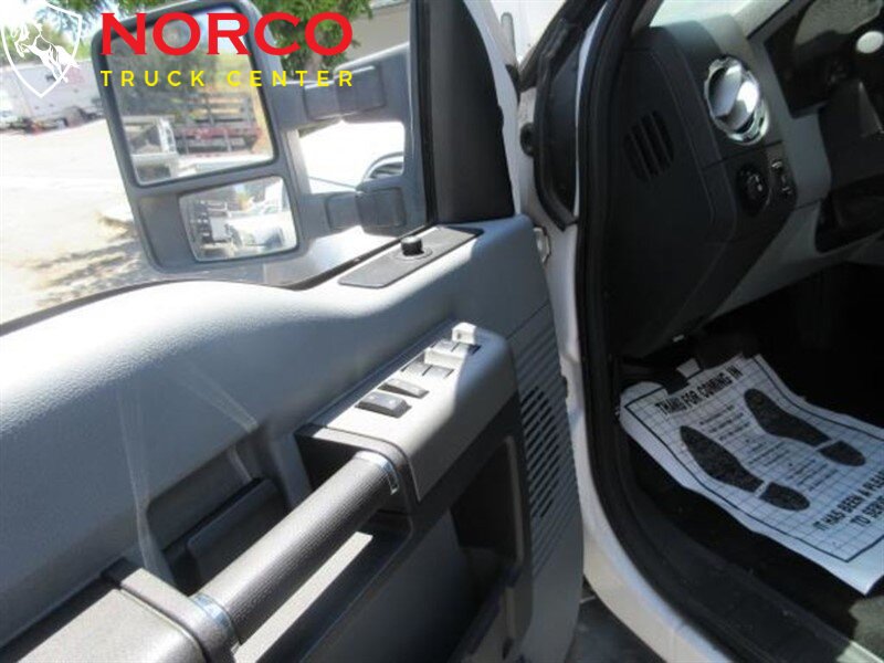 Used 2012 Ford F550 2WD Crew Cab Super Duty image 20