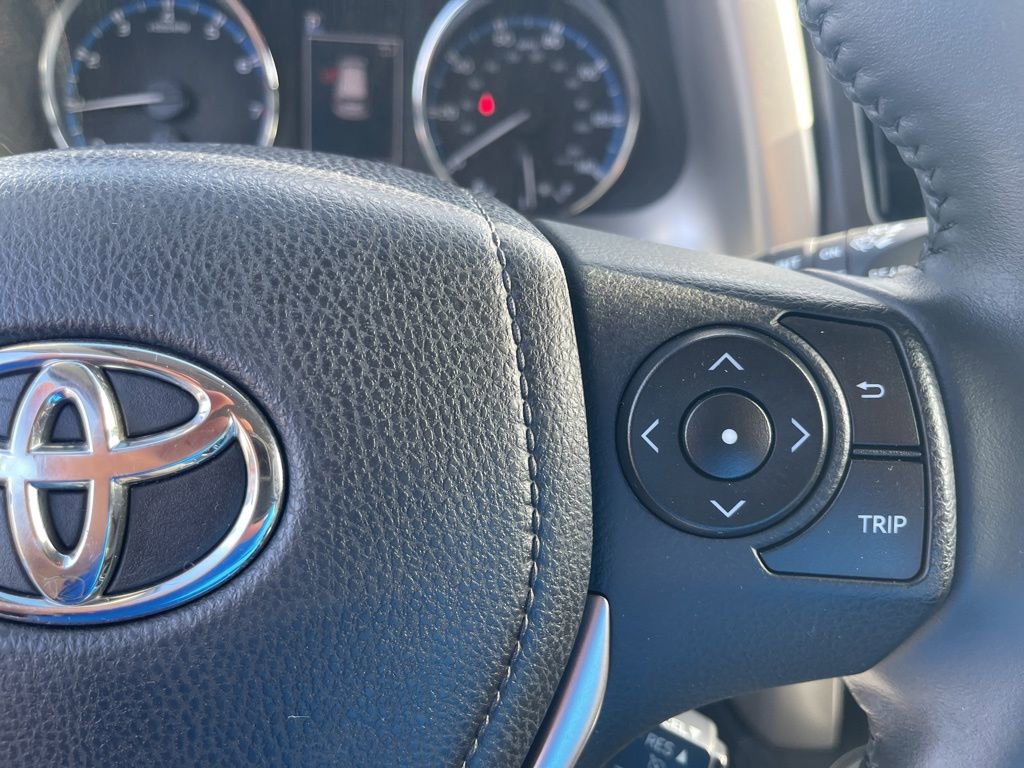 Used 2016 Toyota RAV4 XLE image 10